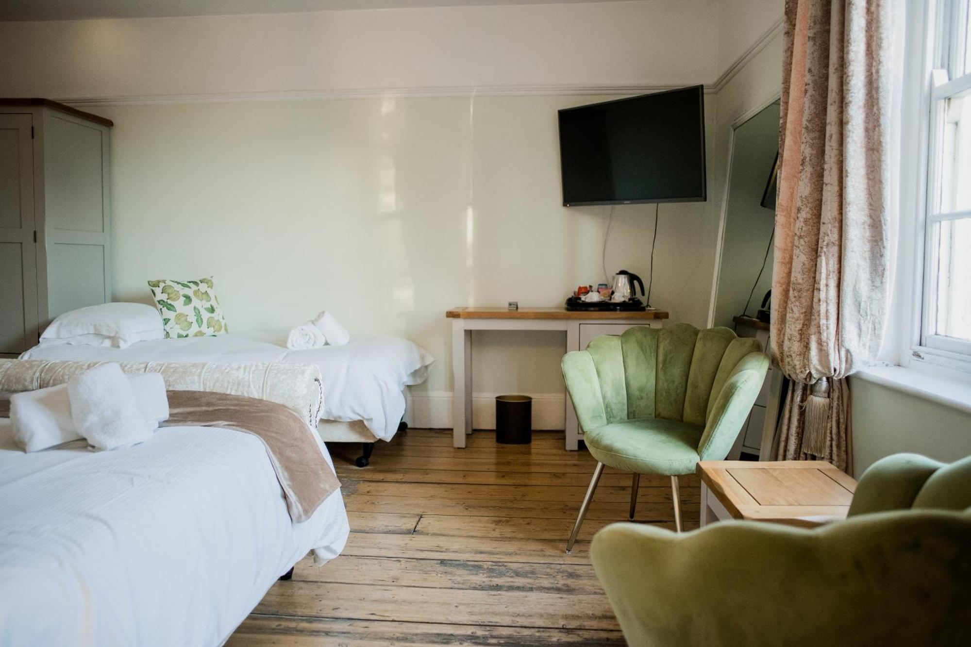 The Grove Ferry Inn Chislet Екстериор снимка