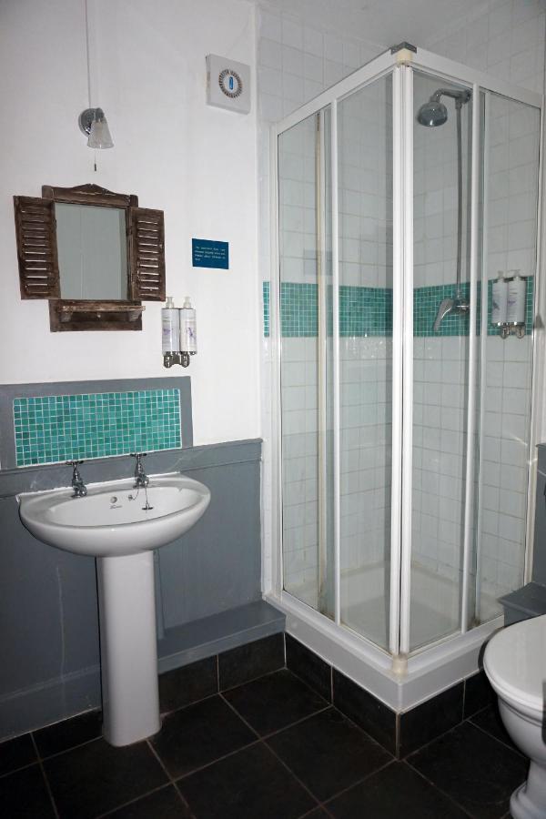 The Grove Ferry Inn Chislet Екстериор снимка